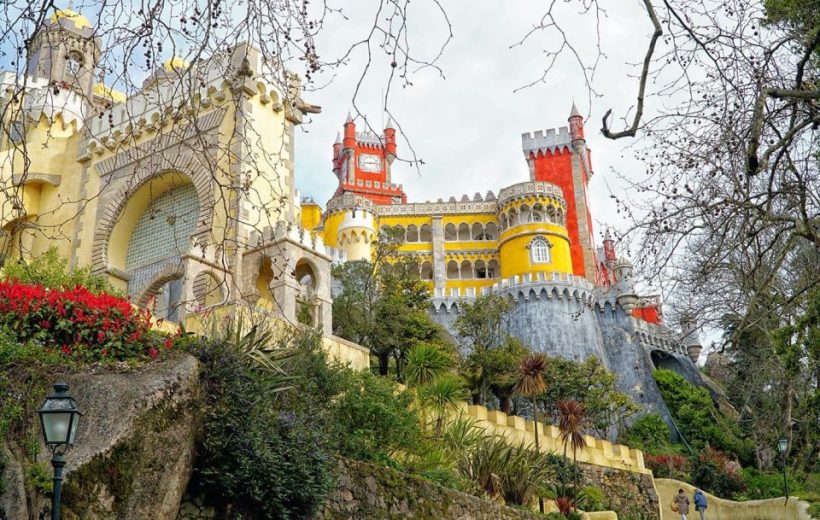 Pena Palace, Sintra, Cabo da Roca, Cascais tour